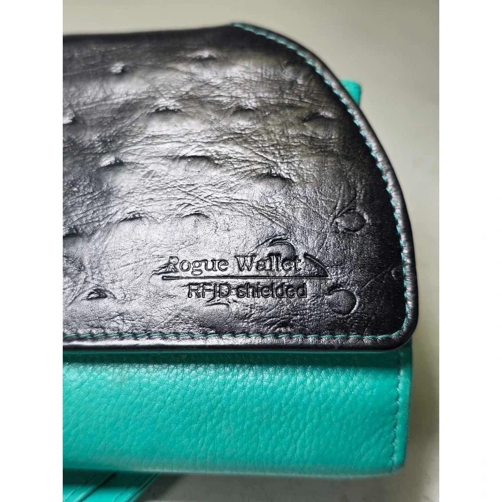 Rogue Women's Wallet Black Teal Leather RFID Shielded Small Wristlet Clutch Zip